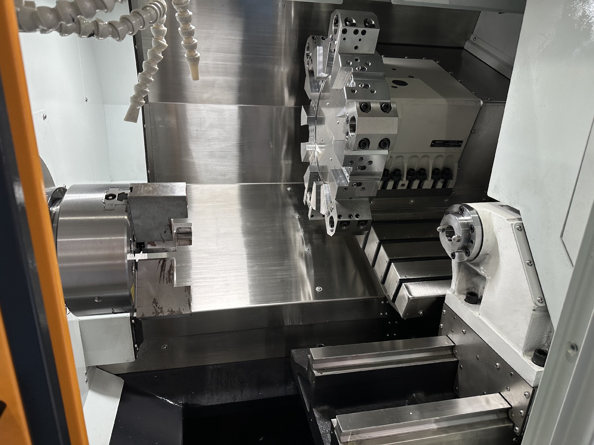 刀墖數控車牀（可加工400長）